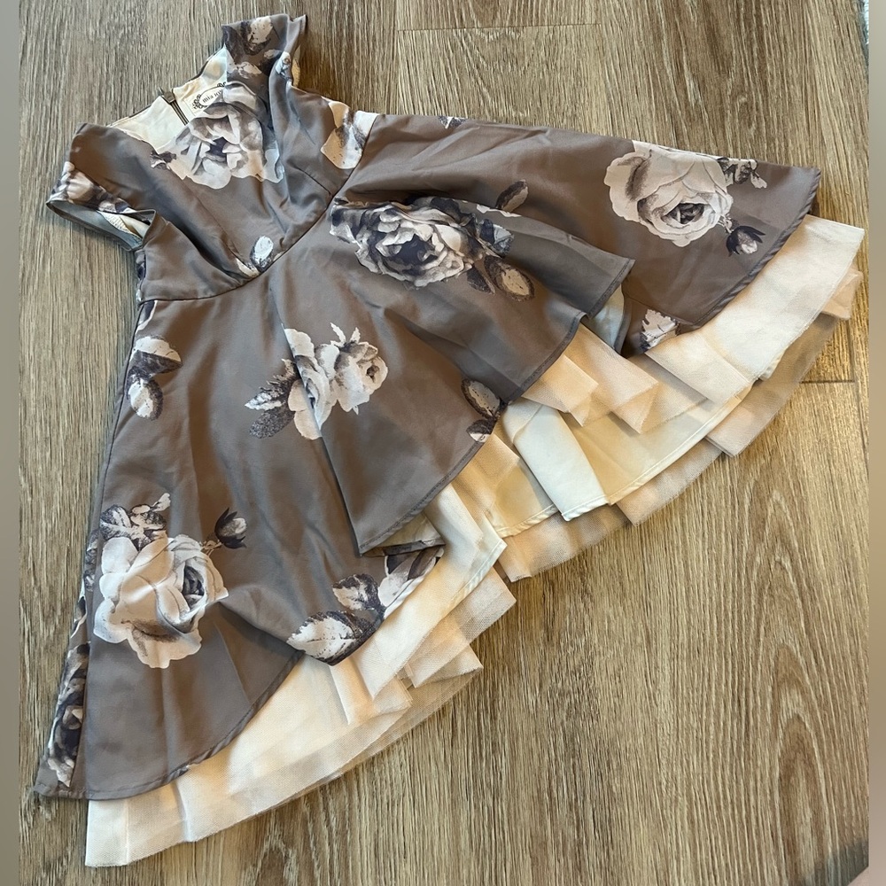 Joyfolie Floral Layered Dress in Gray and Cream
